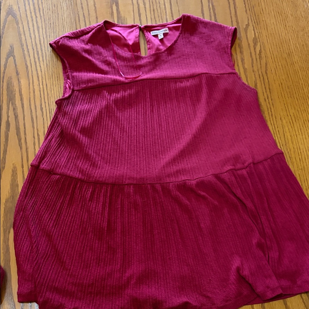 Assorted Women's Tops Collection - Picture 6 of 6